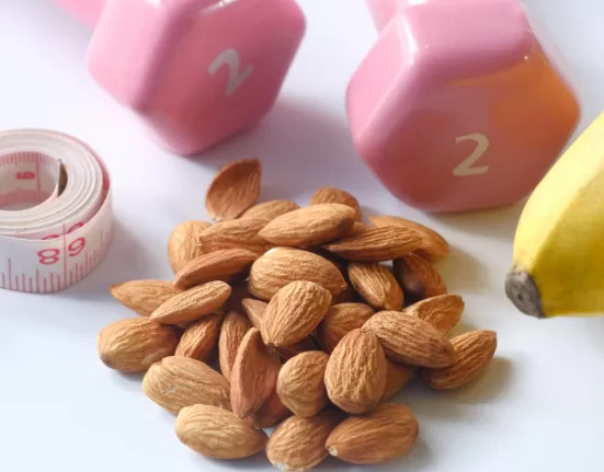 A plate featuring Chana Zor Garam and Roasted Makhana, excellent Healthy Indian Snacks for Weight Loss.