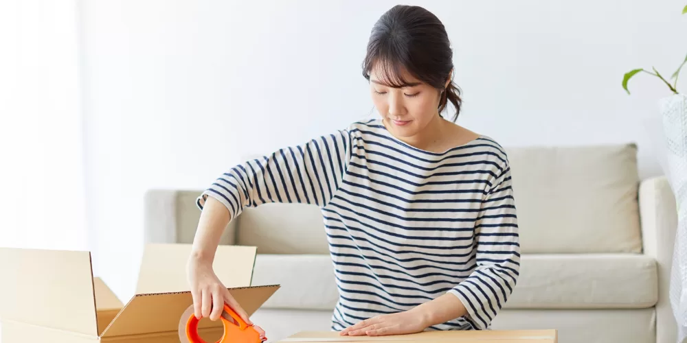 A clean, minimalist shelf, demonstrating the result of effective Ways to Declutter Your Home.